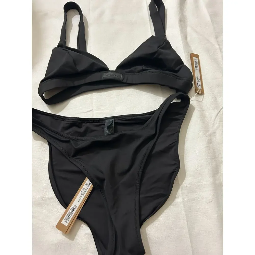 Skims NWT Swim Triangle Top & Dipped Mid Coverage Bikini Bottom Black Size Small
